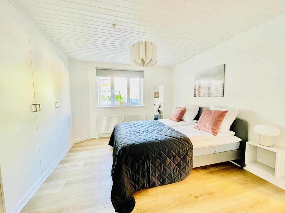 Aday - Charming Apartment In The Pedestrian Street Of Frederikshavn Bagian luar foto