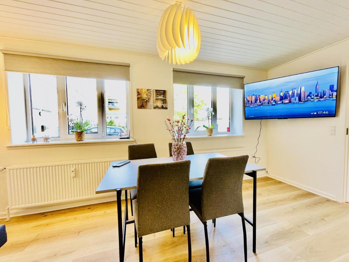 Aday - Charming Apartment In The Pedestrian Street Of Frederikshavn Bagian luar foto